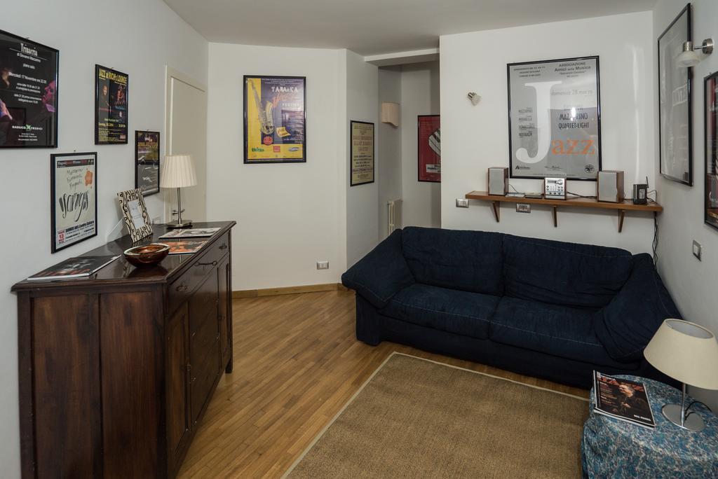 ピアッツァ・アルメリーナCasa Del Jazzアパートメント エクステリア 写真